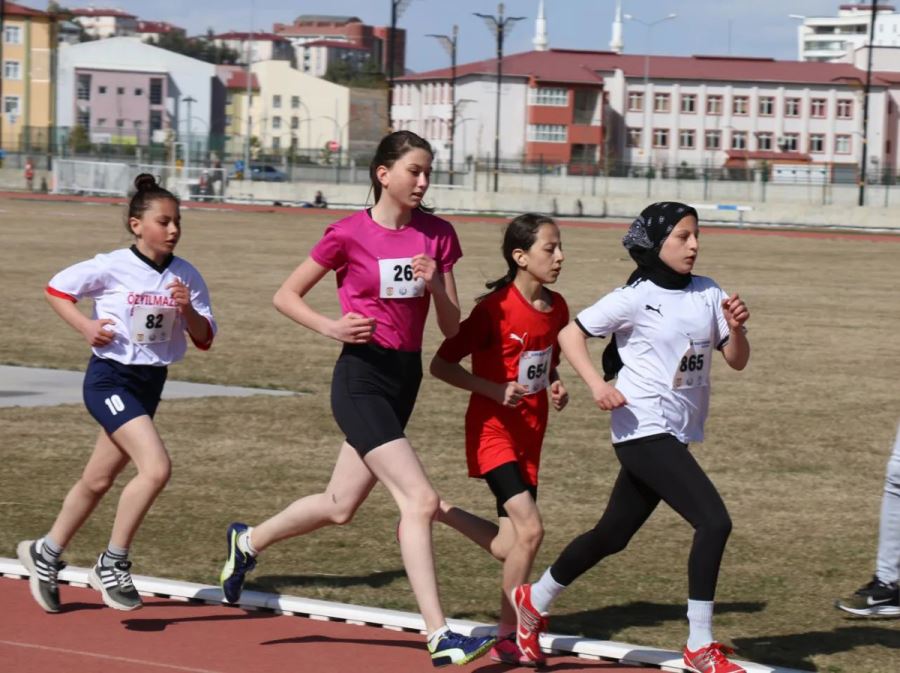 Atletizm Seçmelerine 80 Sporcu Katıldı