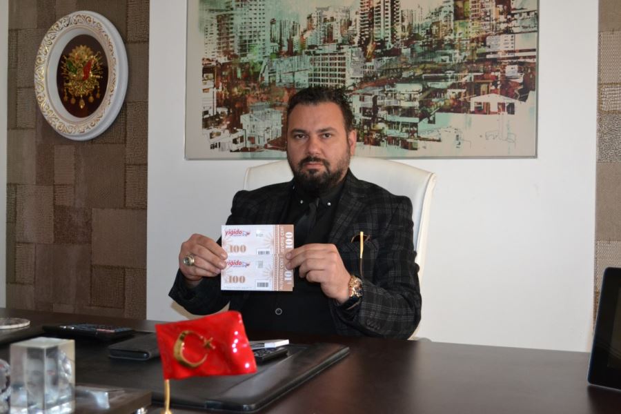 Emlakçılar İhtiyaçlı Ailelerin Yanında