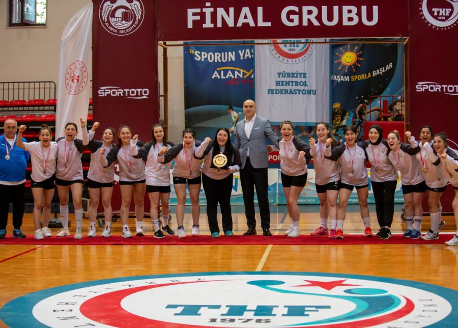 Bizim Kızlar Süper Lig