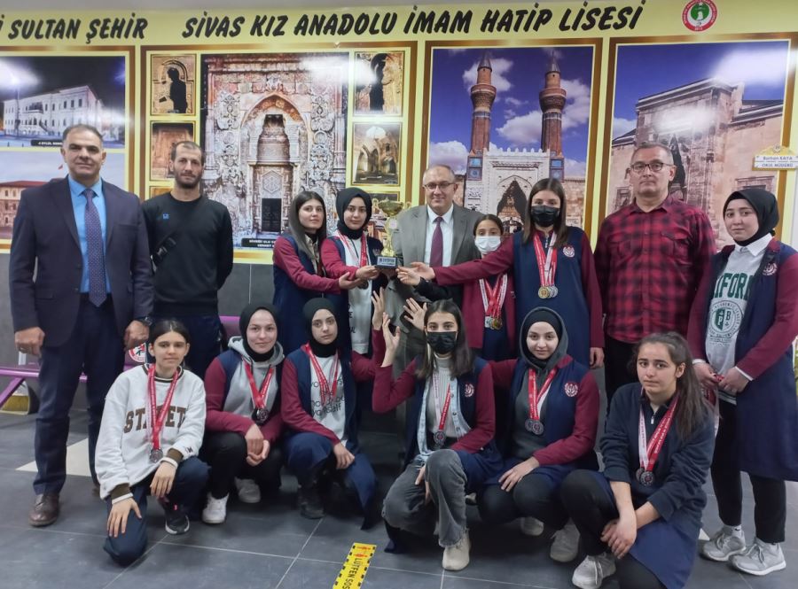 Kız İmam Hatip, Sporda Çok Başarılı