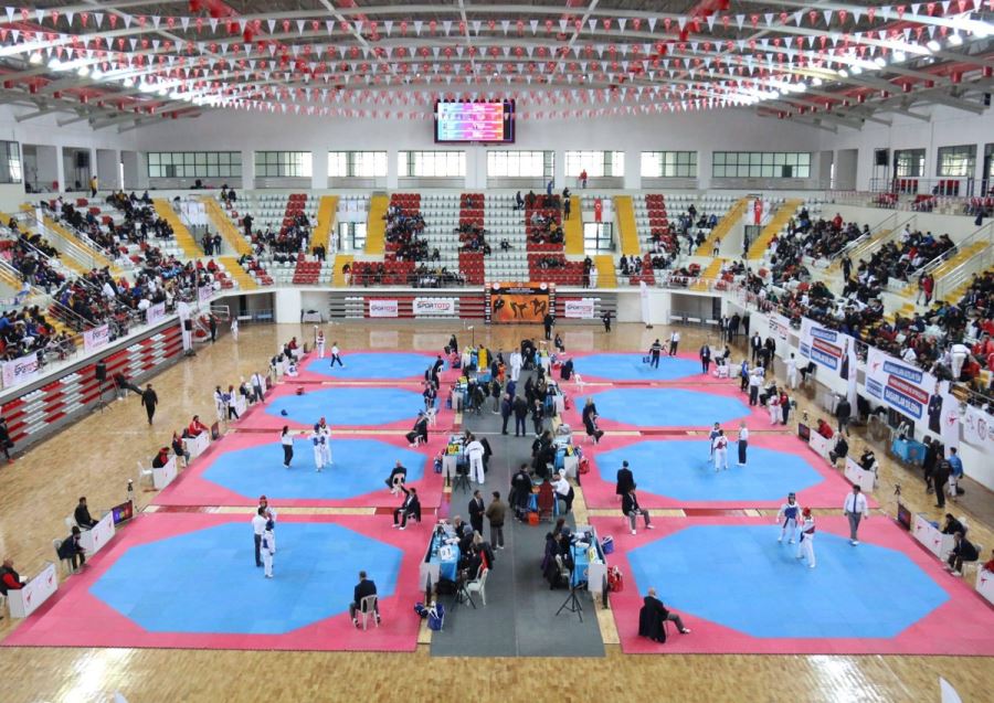 Taekwondo Şampiyonası Heyecanı Sivas