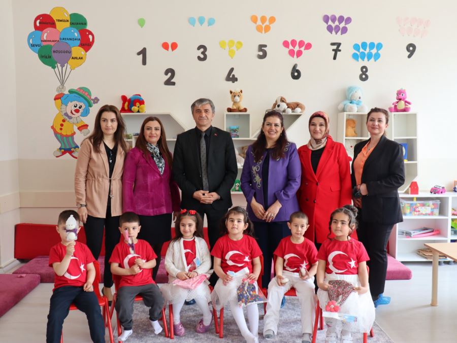 Atık Malzemeler Bebeğe Dönüştü