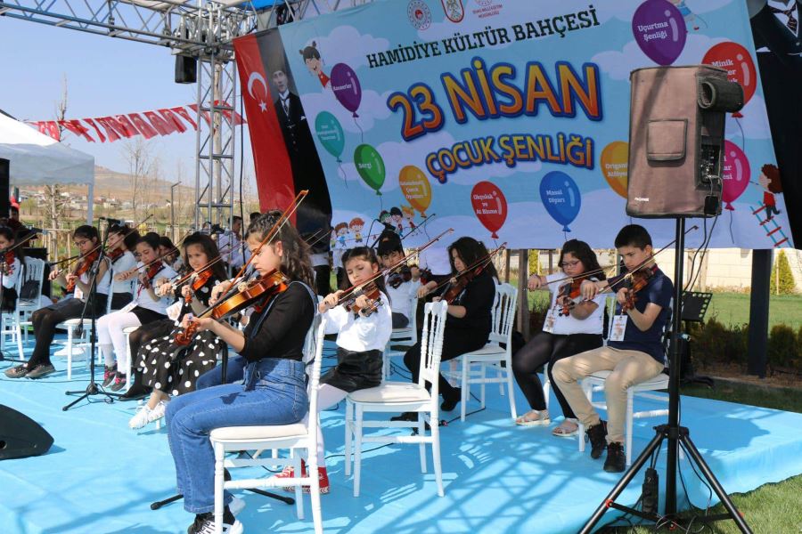 Doyasıya Eğlendiler