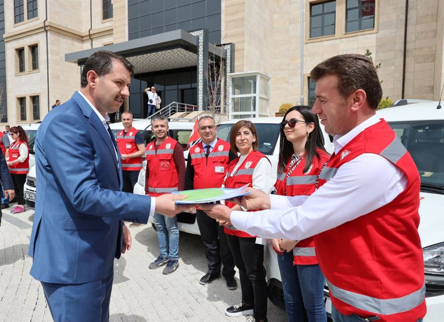 2 Bin Çocuğa Bayram Hediyesi