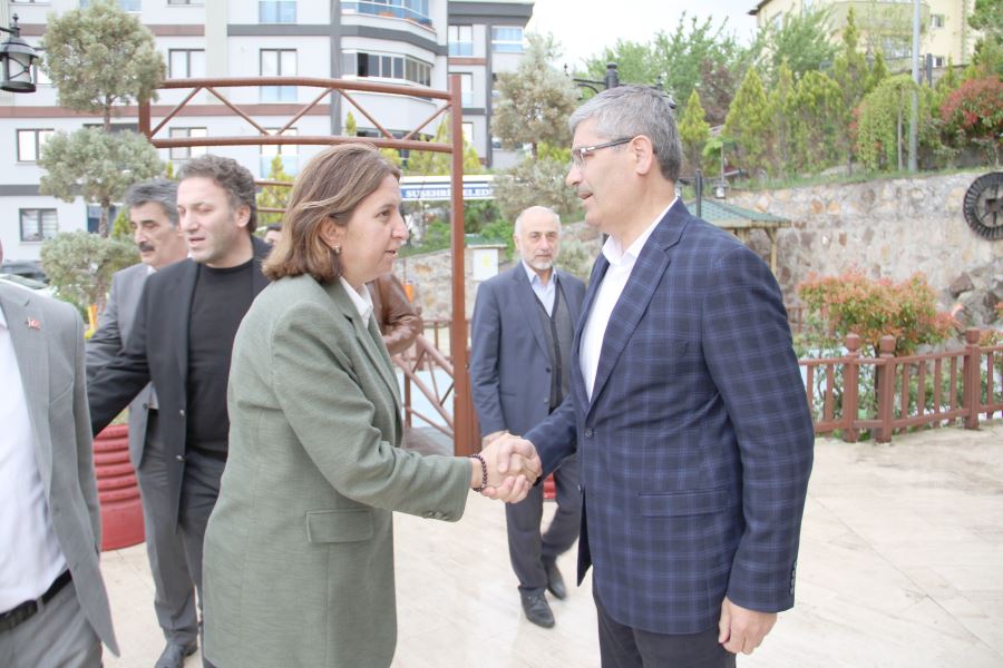 Ekinci, Suşehri'ni Ziyaret Etti