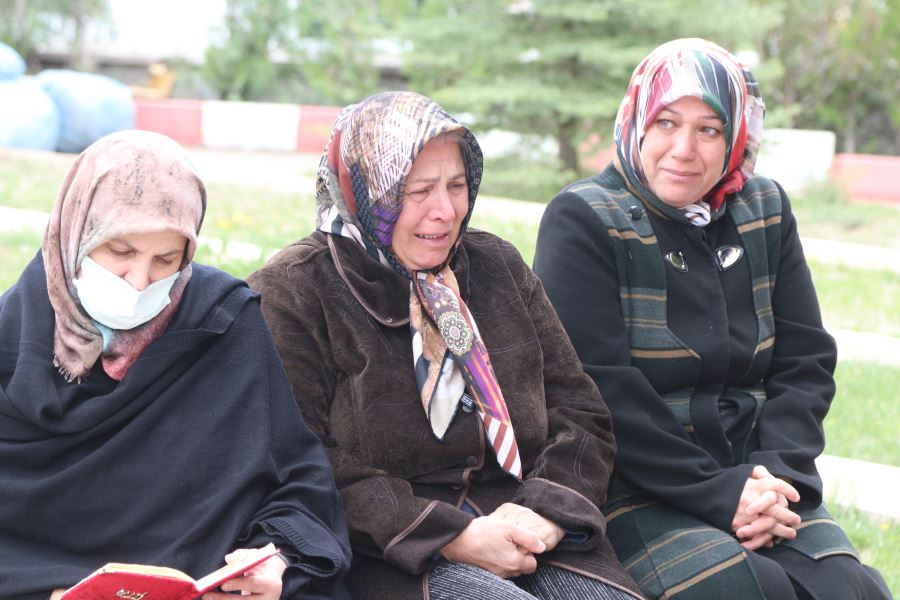 Sürünerek De Olsa Geleceğim