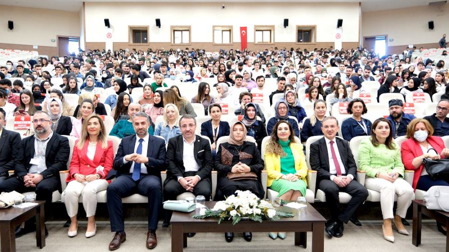 Fedakarca Çalıştılar