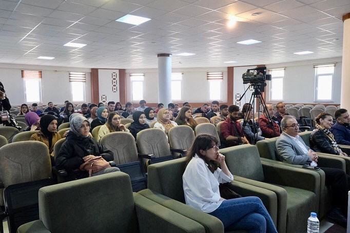 Deneyimlerini Anlattı