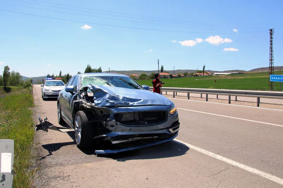 Otomobil İle Çarpışan Motosikletin Sürücüsü Öldü