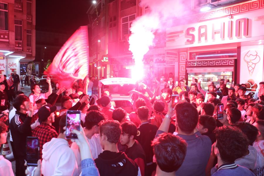 Taraftarların Kupa Sevinci 