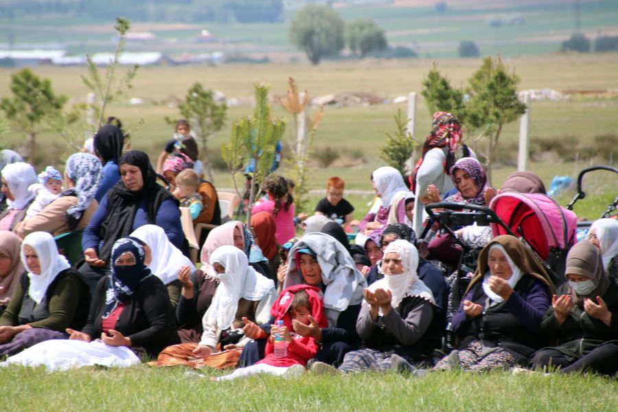 Çiftçiler Yağmur Duası Yaptı