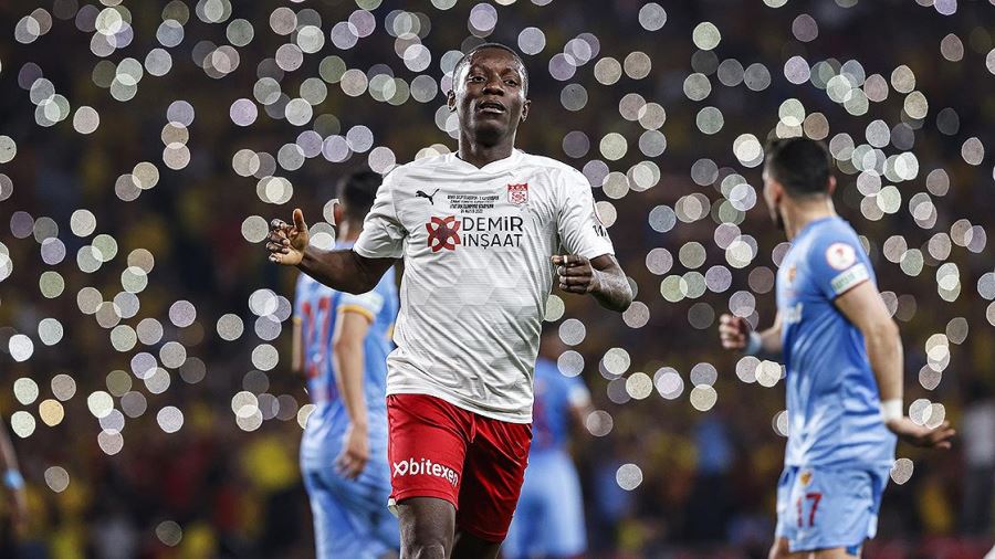  Kupa Şampiyonu Sivasspor'un En Golcüsü Max Gradel