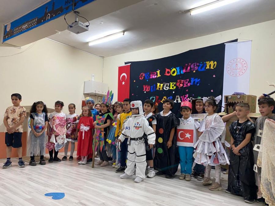 Atık Malzemeler Sergiye Dönüştü