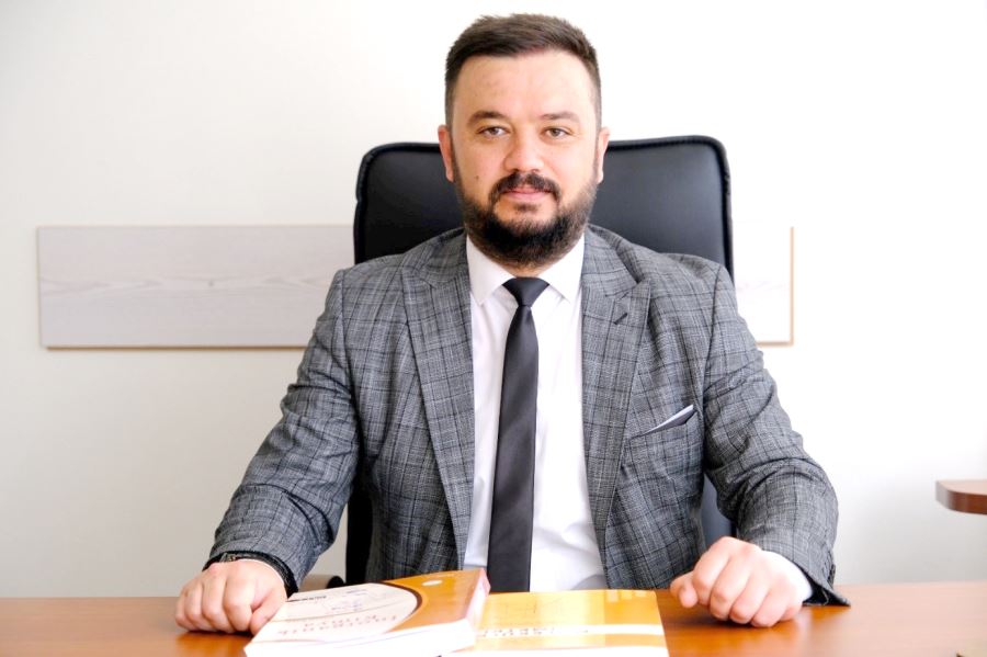 Ünlü Derginin Editör Kuruluna Girdiler