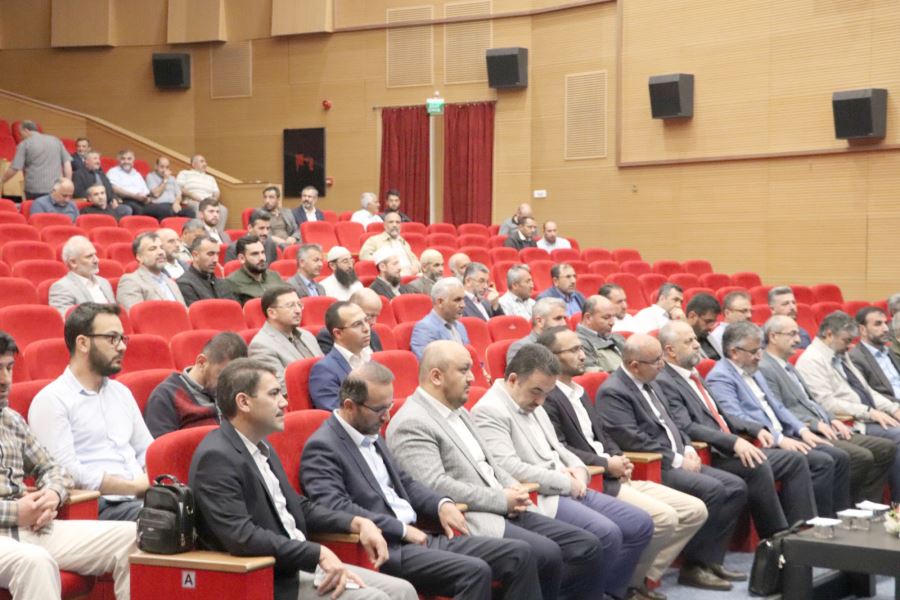 Din Görevlilerine Seminer Verildi