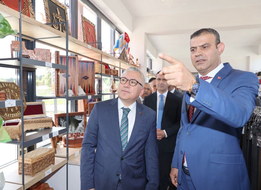 Hükümlülerin Ürettiği Ürünler Satışa Sunuldu -- Video