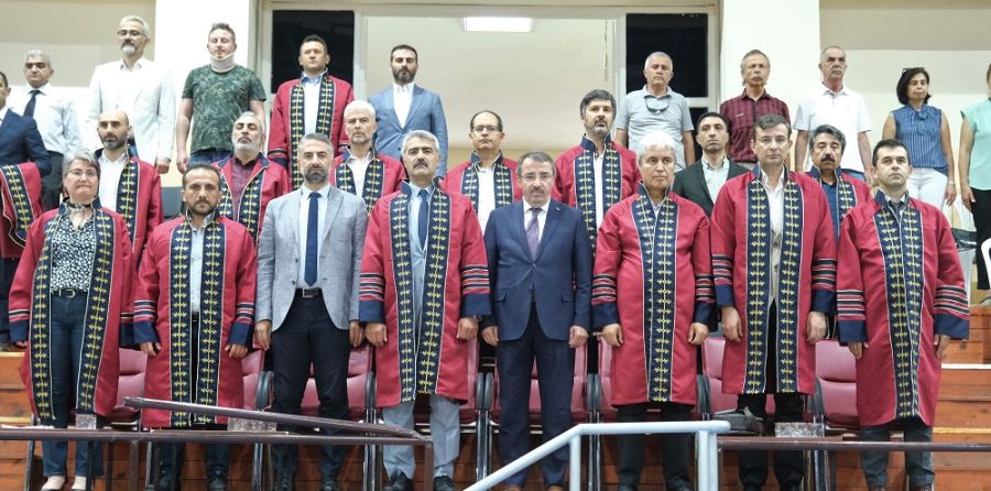 Millet Sevdalısı Çocuklar Yetişti