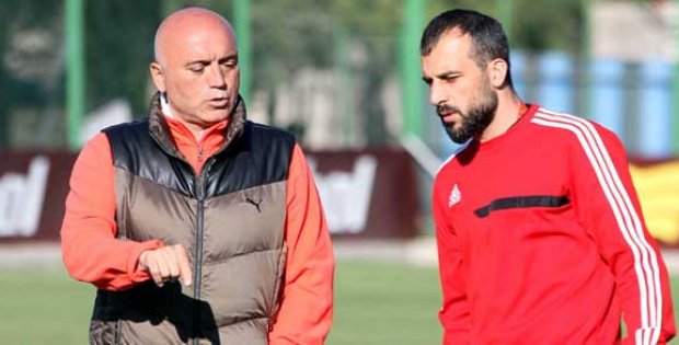 Carlos Lige Renk Katıyor