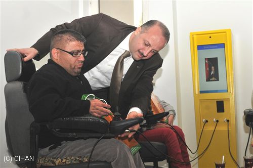 Engellilerin Akülü Araçları İçin İlk ´Şarj İstasyonu´ Kuruldu