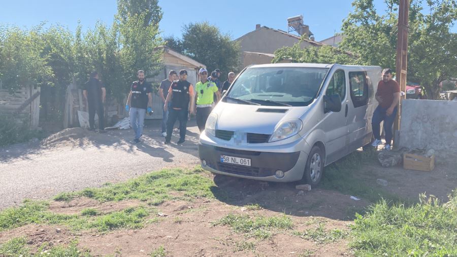 Hastaneye Götürmek İstediği Annesini Ezdi--Video