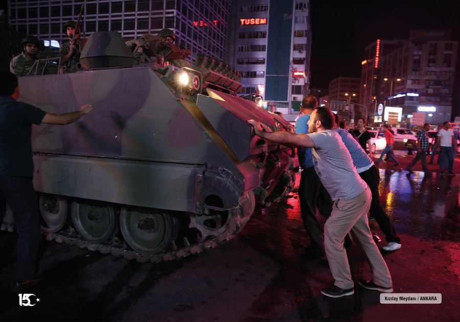 Bayrak Uğruna Türkiye Aşkına