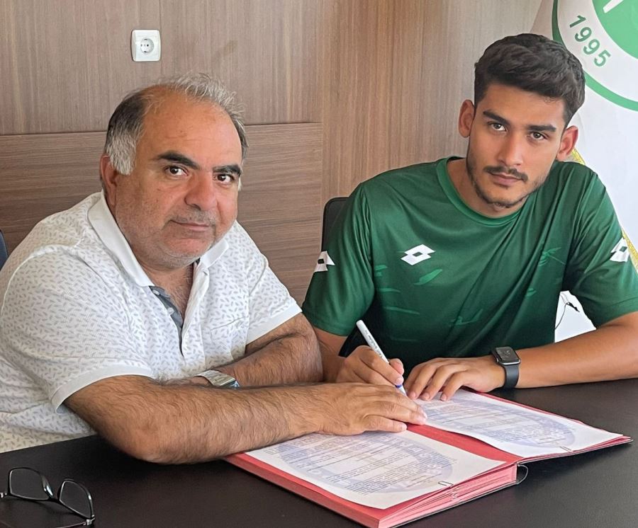 Ahmet Çukadar İmzayı Attı