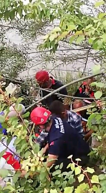 Boğulmaktan Son Anda Kurtuldular--Video