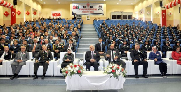Afgan Polisler Görevde