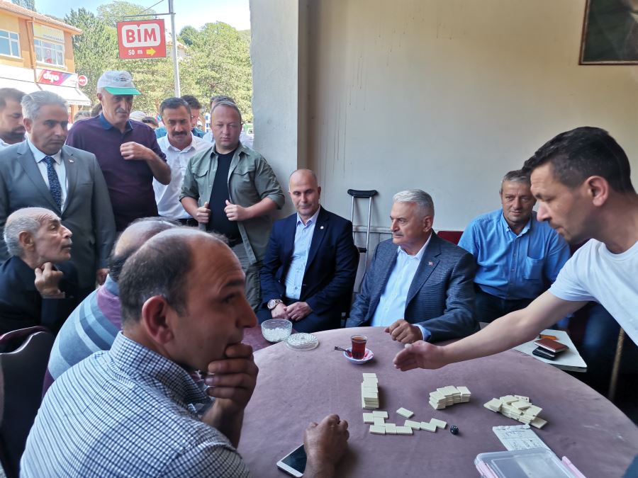 Eski Başbakandan, İtfaiye Aracı Ve Doğalgaz İstediler
