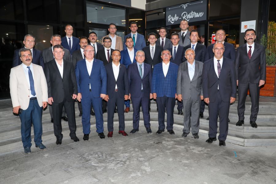 Veda Yemeği Verildi
