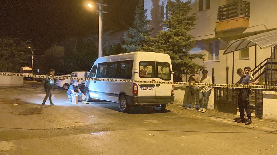Bıçaklı Kavgada Bir Kişi Ağır Yaralandı--Video