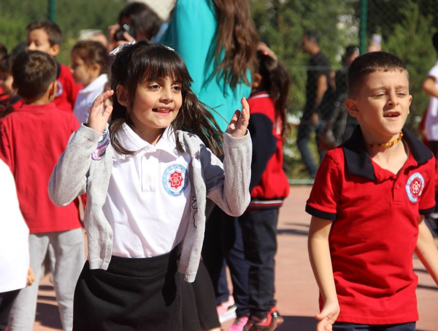 Miniklerin Okul Heyecanı Başladı 