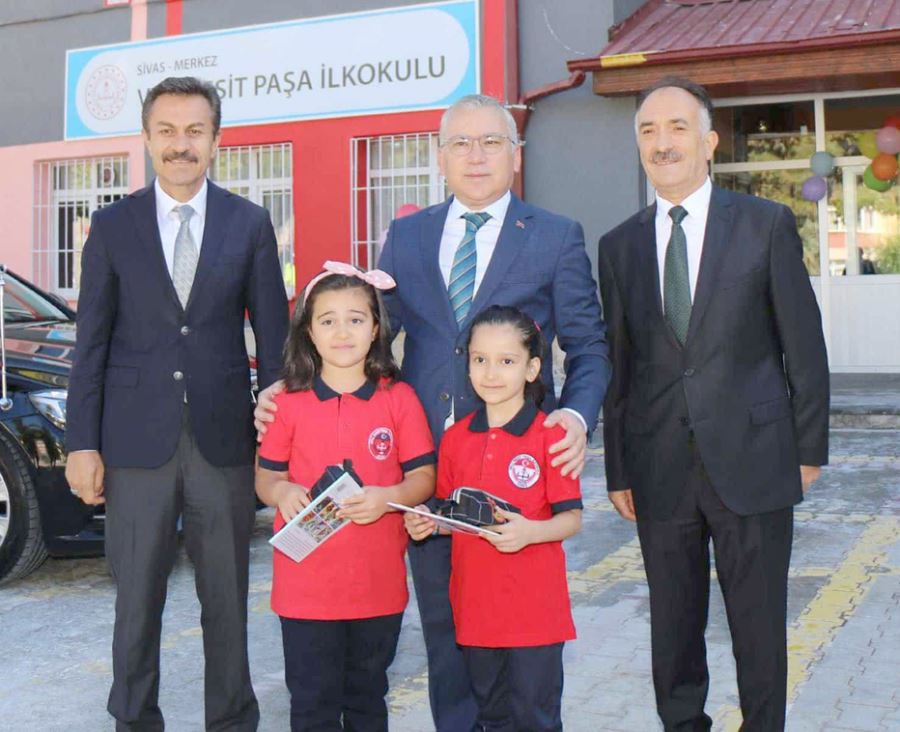 Öğretmenlerin Taliplerini Dinledi