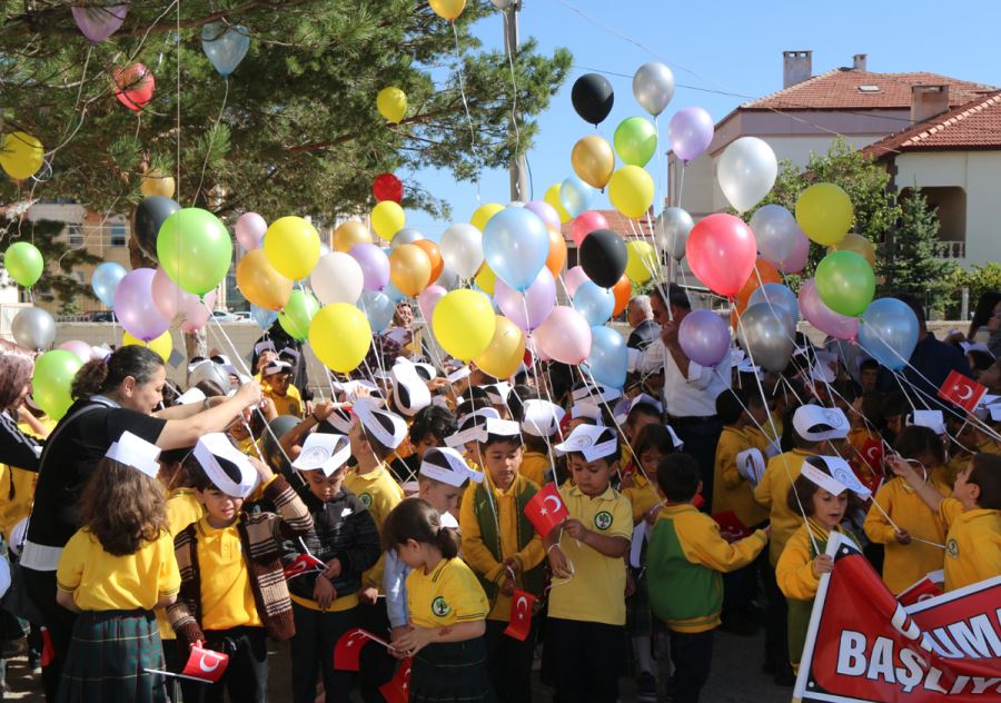 Şarkışla'da İlköğretim Haftası Kutlandı 