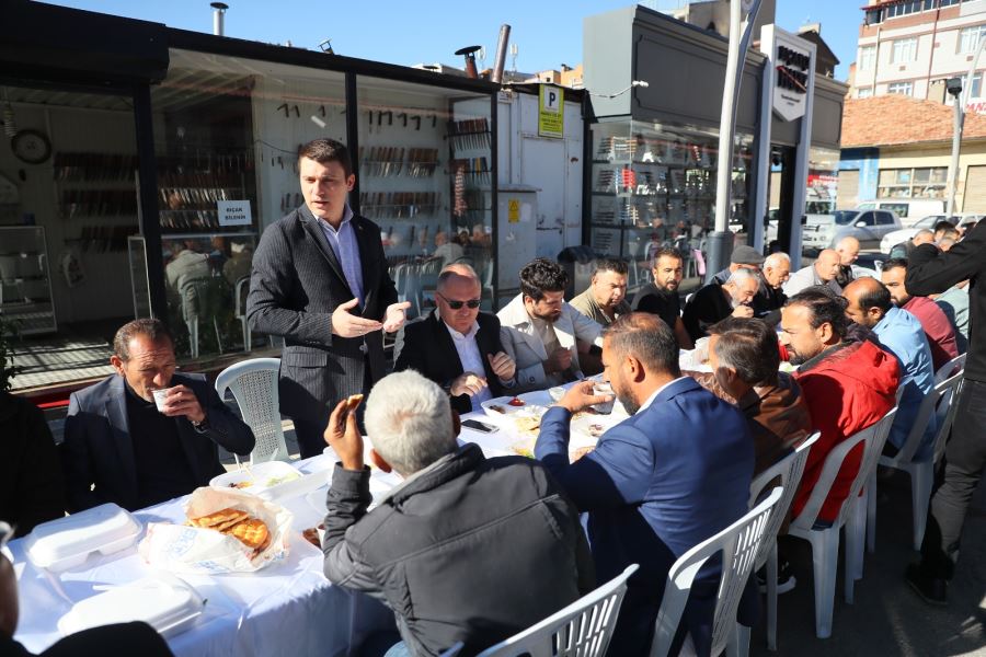 Esnafı Dinlediler