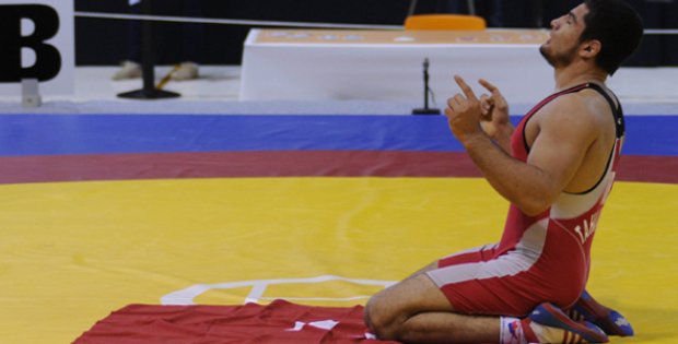 Gururumuz AKGÜL
