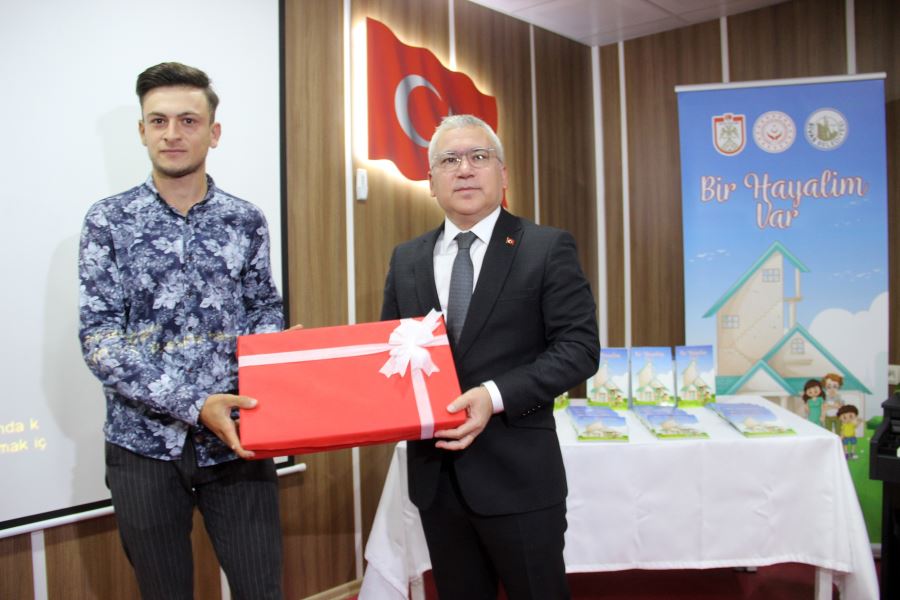  42 Çocuğun Hayali Kitap Oldu