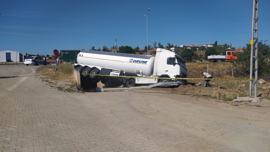 LPG Tankeri Şarampole Uçtu