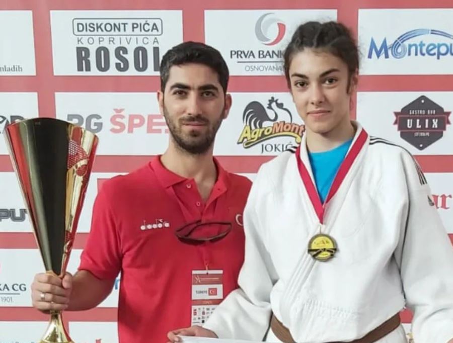 Aleyna Tutuş Damga Vurdu