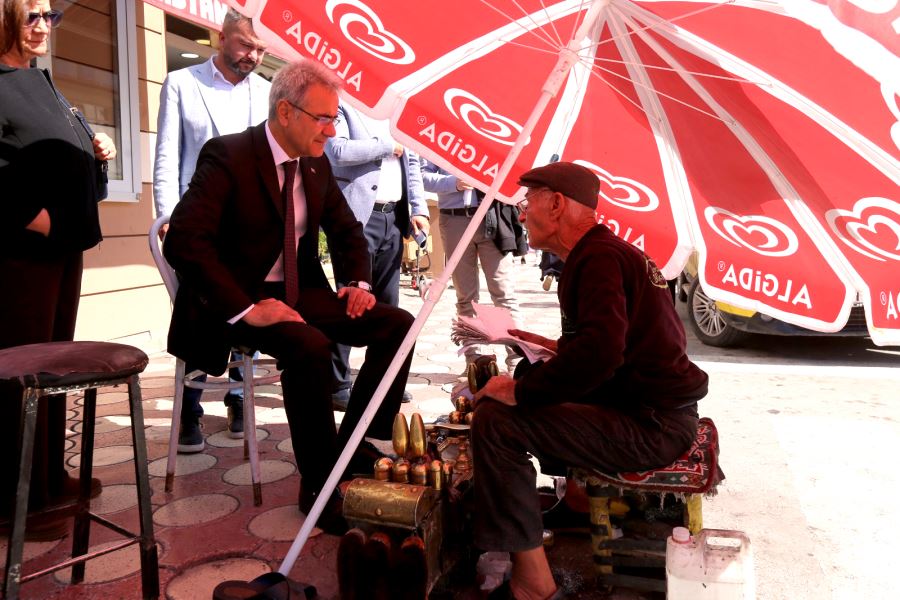 Özdemir, Üyelere Projelerini Anlattı