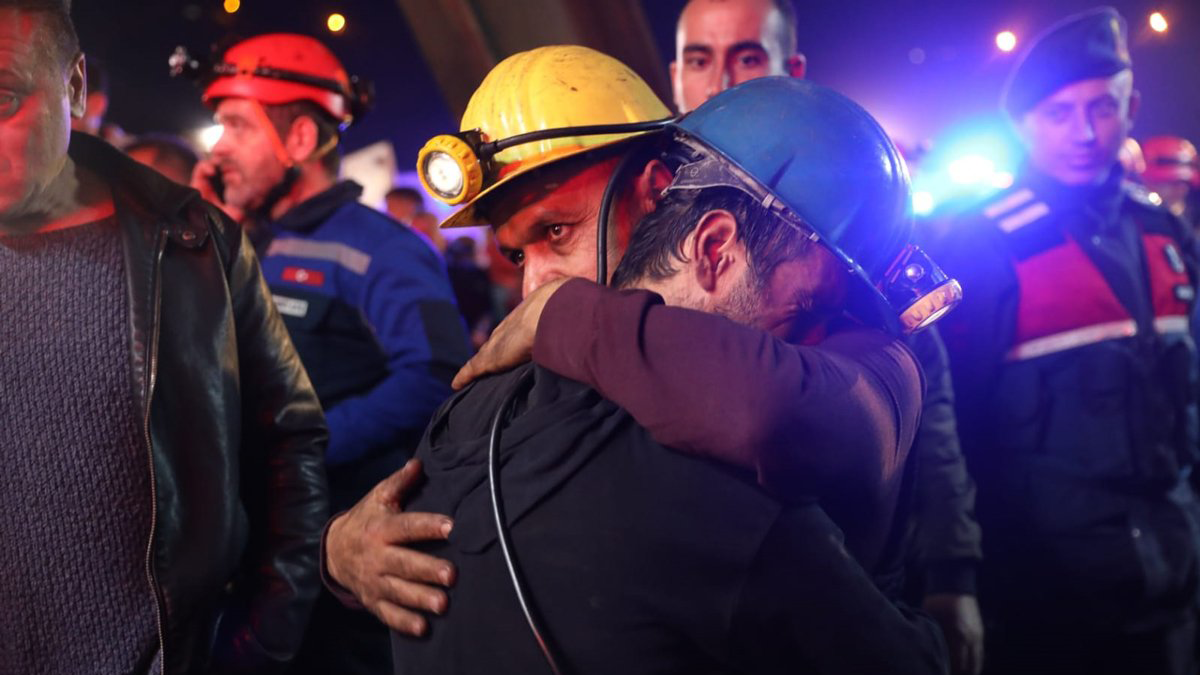 Maden Ocağı Yürekleri Yaktı--Video