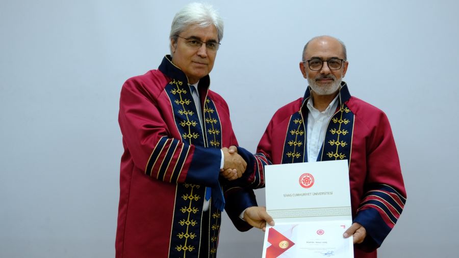  Öğretim Üyelerine Belge Takdimi