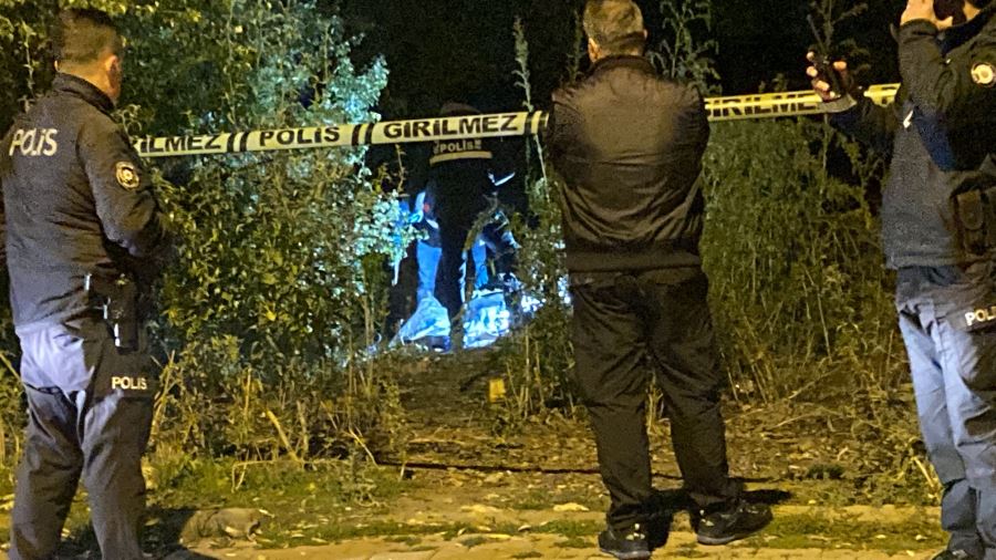 Sivas'ta Erkek Cesedi Bulundu