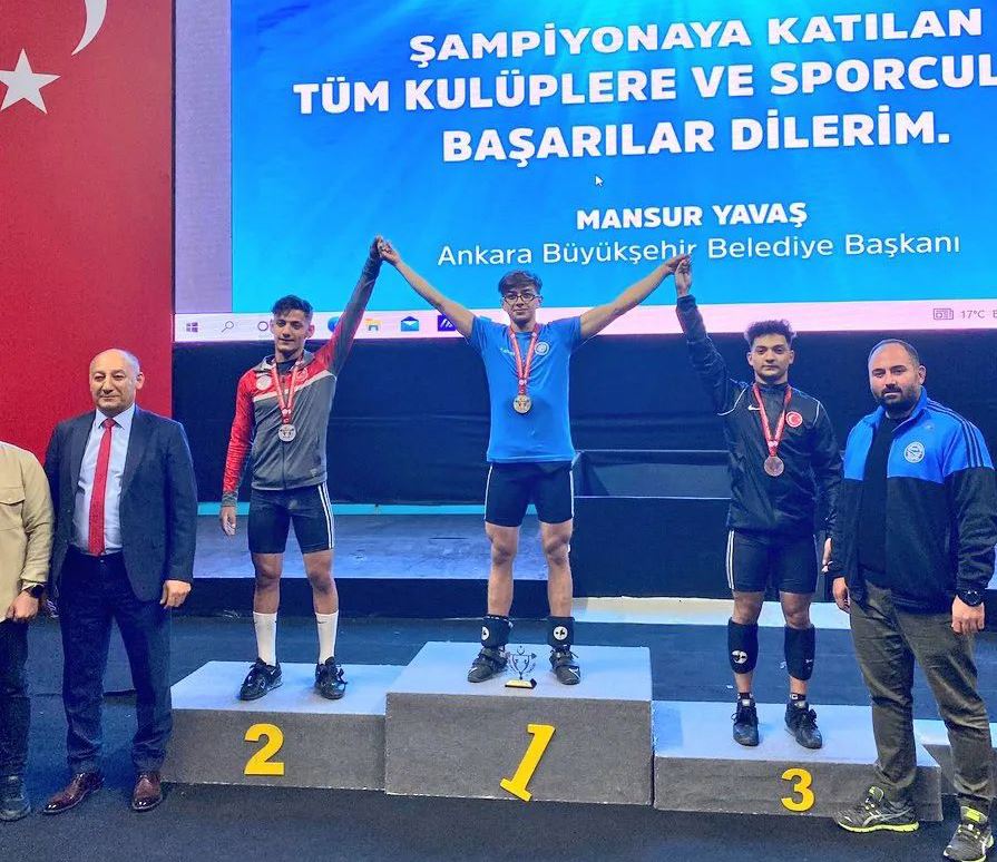 Mustafa Eliş, Türkiye Üçüncüsü Oldu
