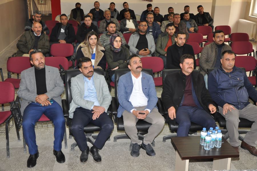 Çiftçilere Seminer Verildi