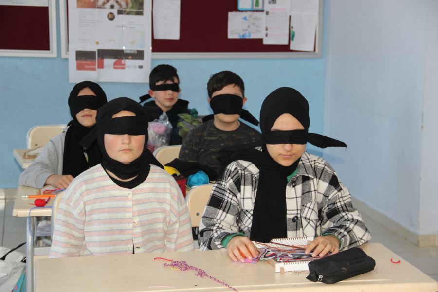 Bu İlçede Tüm Öğrenciler Bir Saatliğine Engelli Oldu