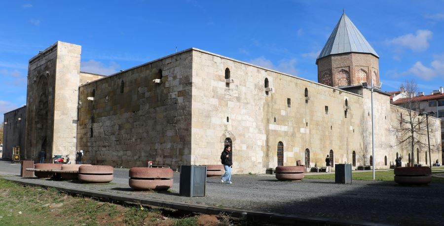 Selçuklu Sultanının Vasiyeti Yüzlerce Yıldır Gerçekleşmedi