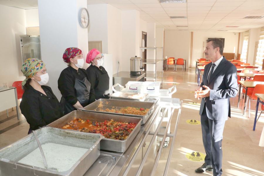 Öğrencilere Ücretsiz Yemek