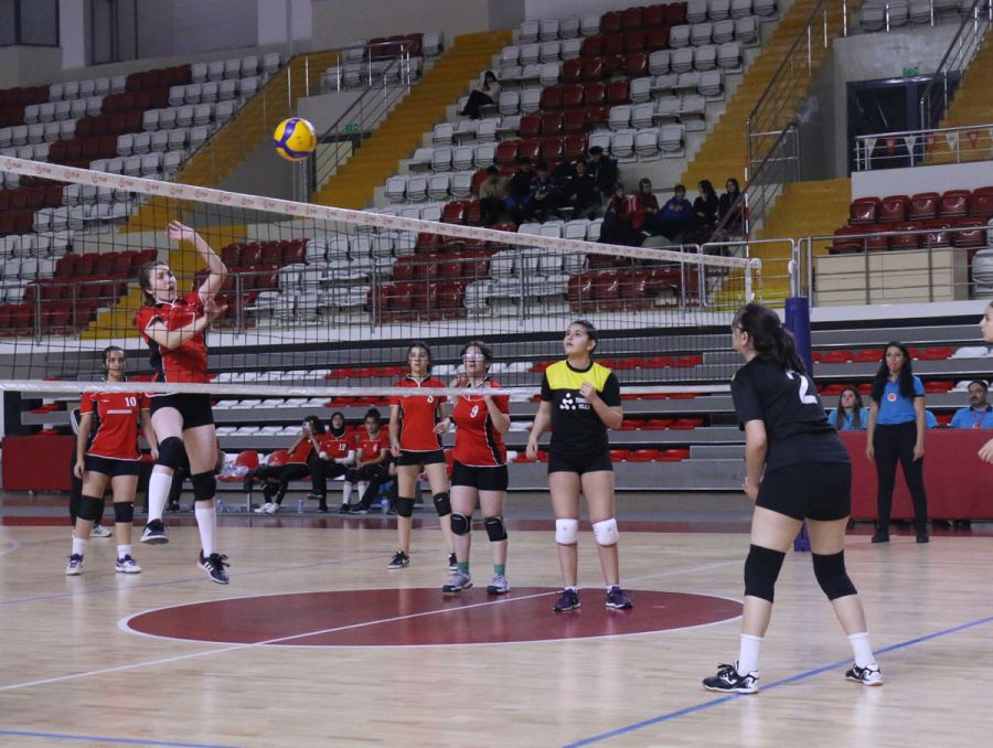 Voleybolda Ateş Yükseliyor