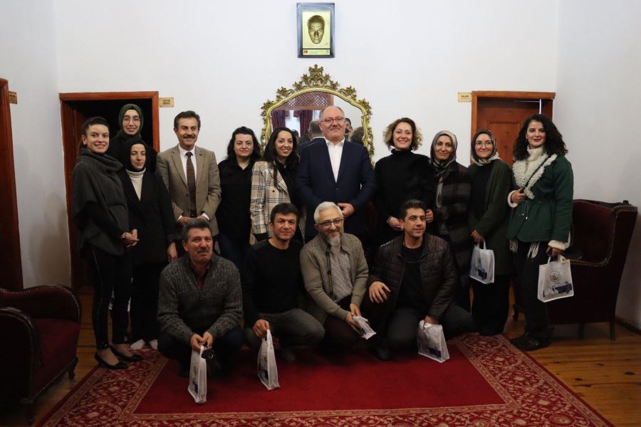 Öğretmenlerimizin Hizmetindeyiz